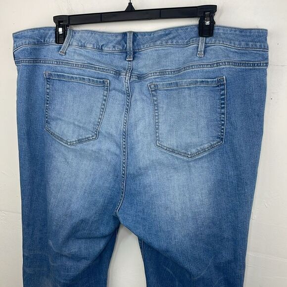 Torrid Crop Boyfriend Vintage Stretch Distressed Blue Jeans size 24 plus - Picture 5 of 12